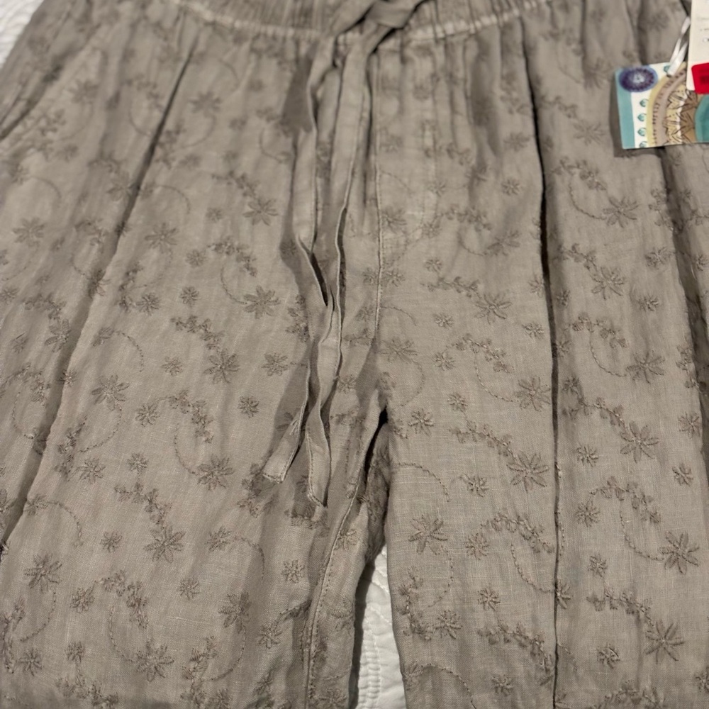 Embroidered Beige Pants